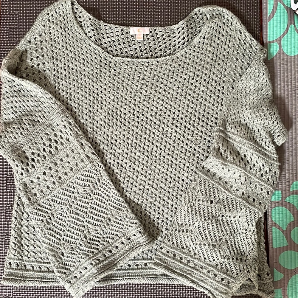 Women’s sweater